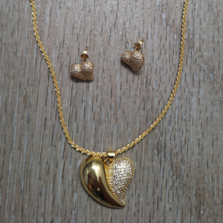 Kit Cadena y Aretes en Corazón